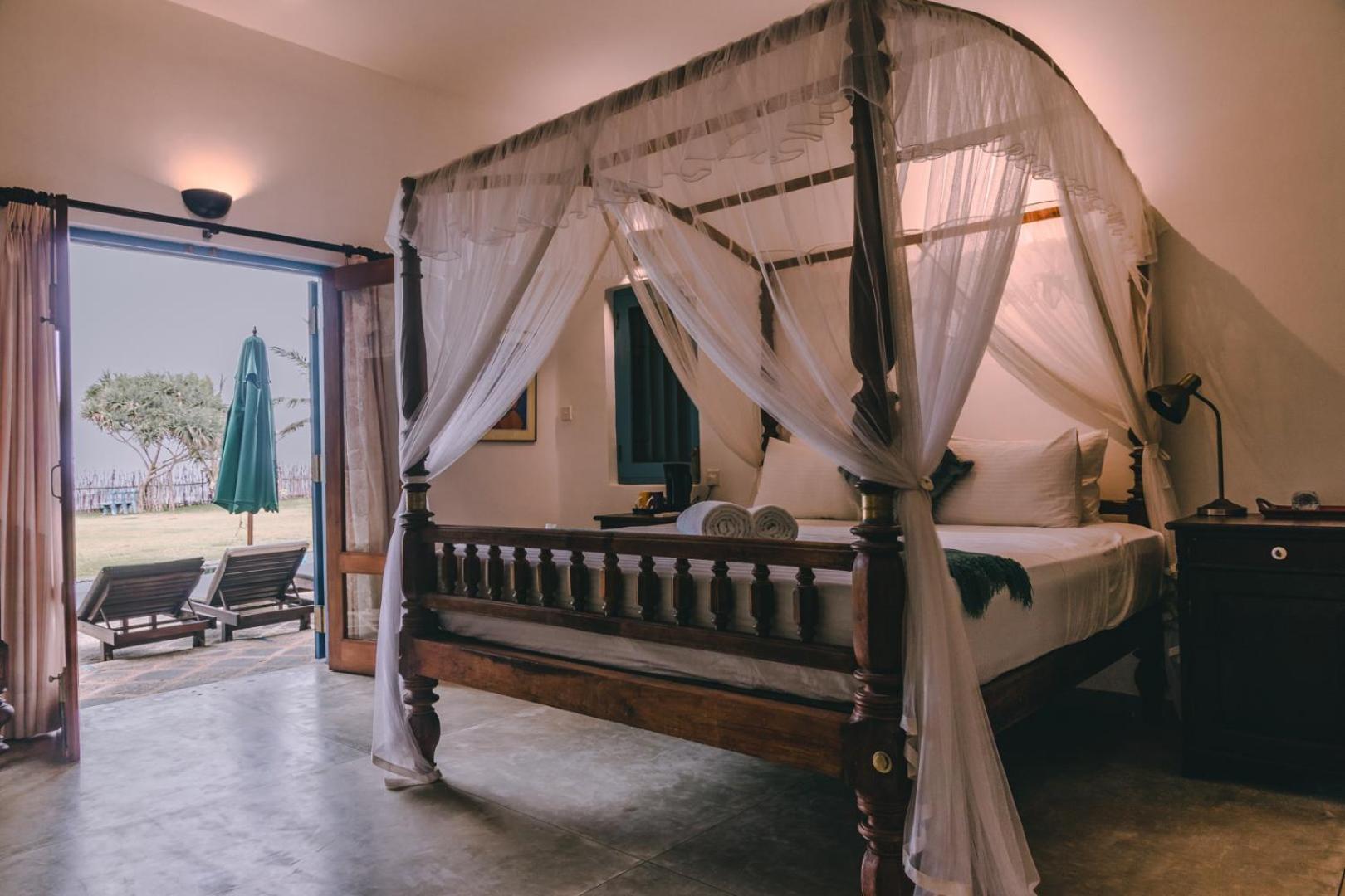 Villa Atulya At Ocean'S Edge Mirissa Bagian luar foto