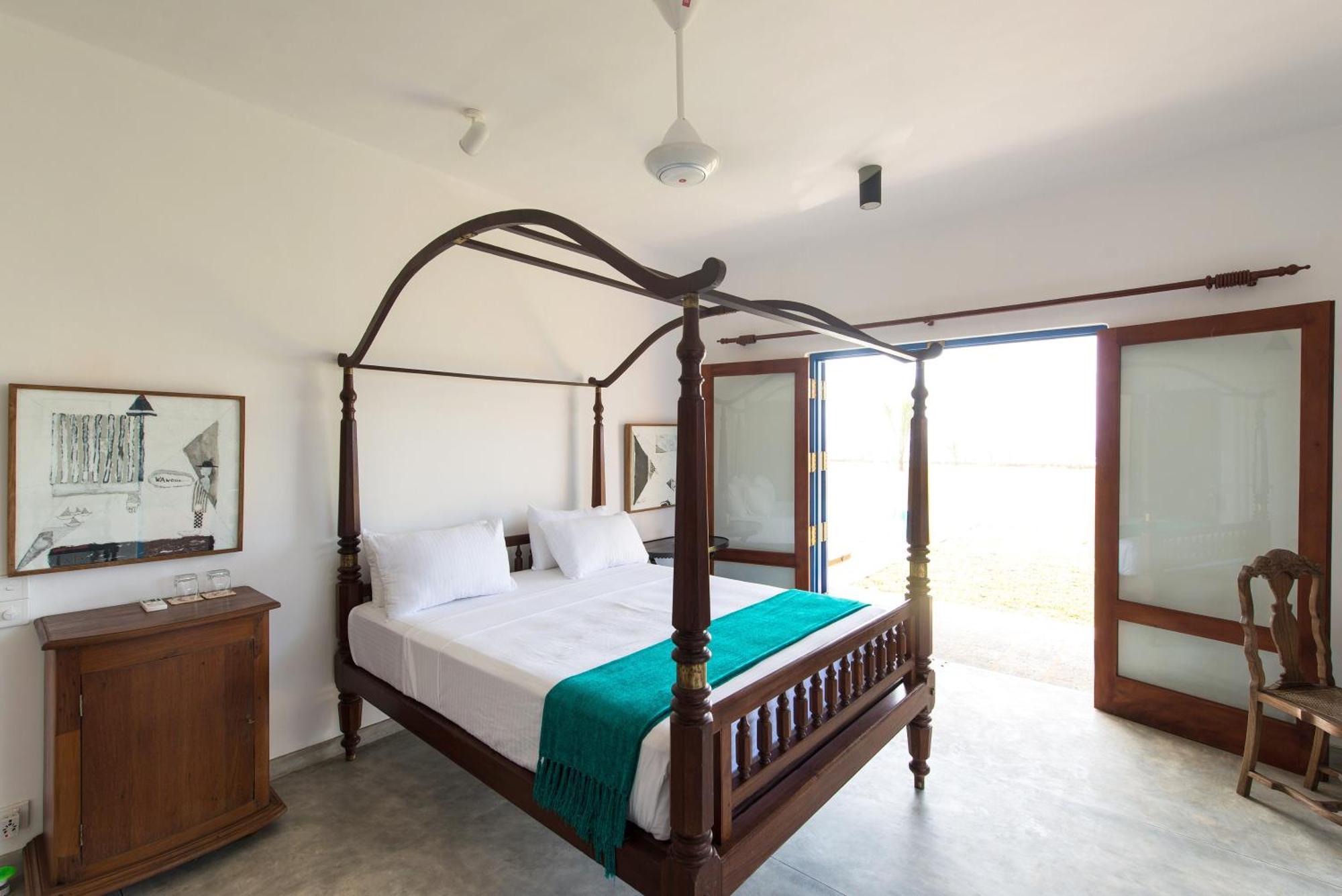 Villa Atulya At Ocean'S Edge Mirissa Bagian luar foto