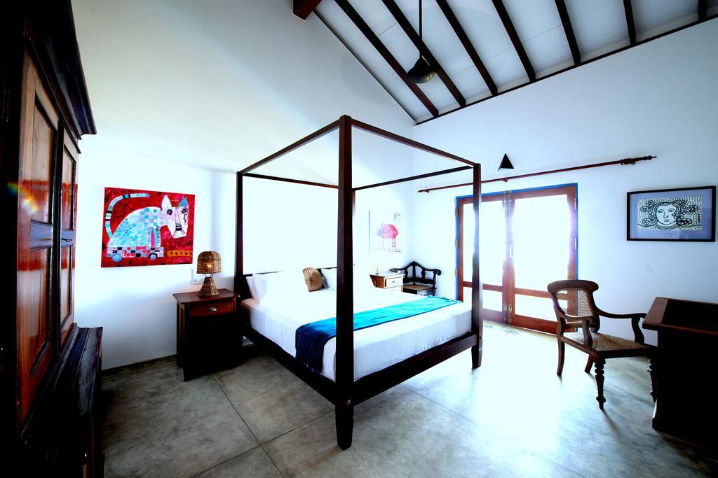 Villa Atulya At Ocean'S Edge Mirissa Bagian luar foto