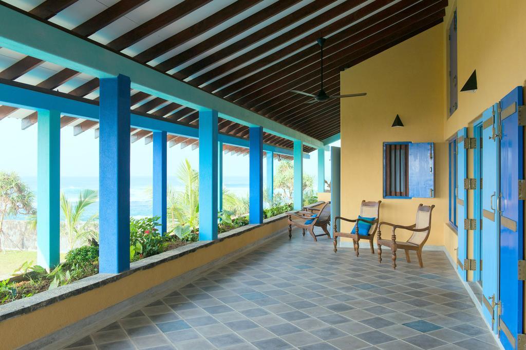 Villa Atulya At Ocean'S Edge Mirissa Bagian luar foto