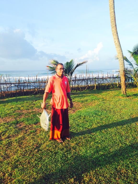 Villa Atulya At Ocean'S Edge Mirissa Bagian luar foto